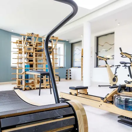 公寓 Sommerperle - 5-sterne Im Strandhaus-stil Mit Wellnessbereich Und Ostseeblick 欧巴德伍斯图