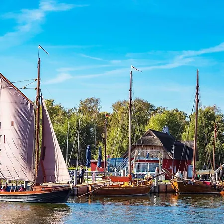 Sommerperle - 5-sterne Im Strandhaus-stil Mit Wellnessbereich Und Ostseeblick